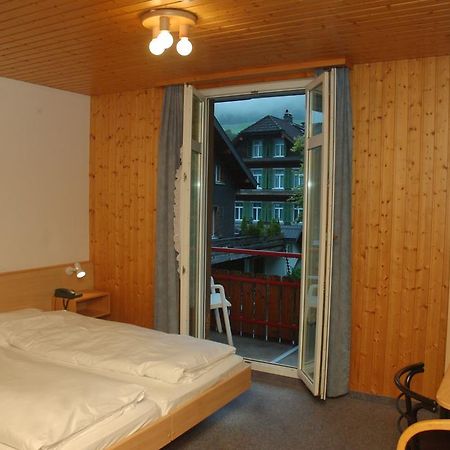 Hotel Loewen Lungern Ngoại thất bức ảnh